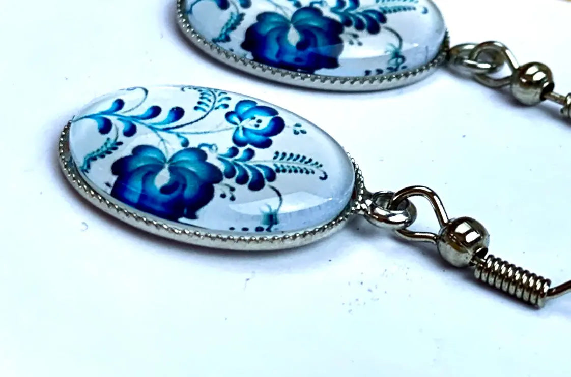Blue and White Floral Oval Drops Sunbaked Lizard Jewellery & Gifts